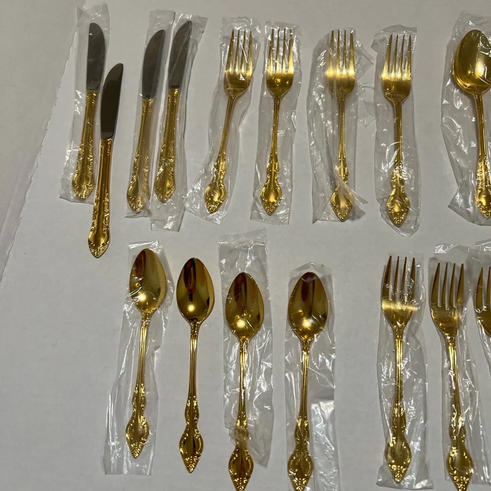 Kenwood Oneida 1984 Golden Natchez 20pc Service For 4 Flatware New